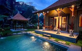 Gunung Kawi Villa